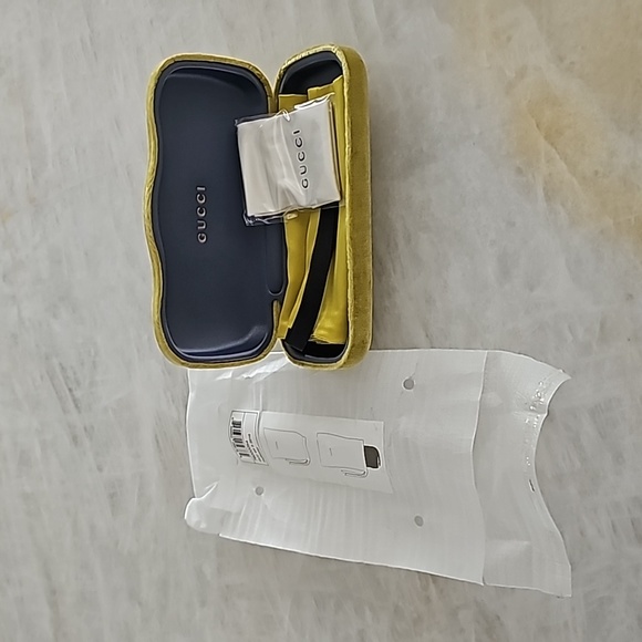 GUCCI Eyeglasses Velvet GOLD Case 100% Authentic BRAND NWT Orginal Packaging - Picture 1 of 7